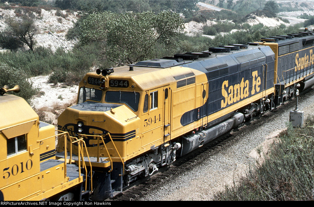 ATSF 5944 (REPOST)